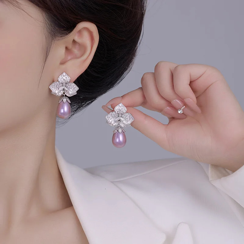 European and American Heavy Industry Fashion Zircon Micro Inlaid Petal Droplet Shaped Pearl Earrings 250517