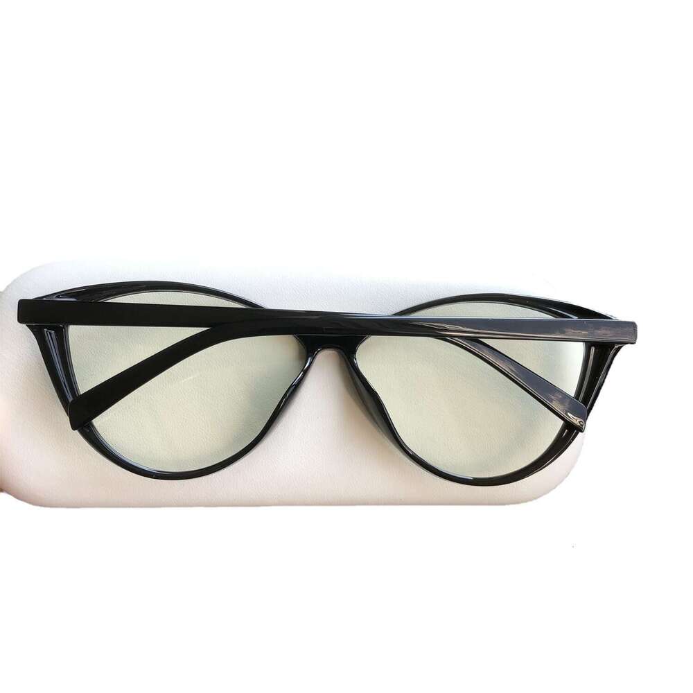 Retro Cat Eye Sunglasses for Women Polygonal Frame All Match and Blue Light Protection