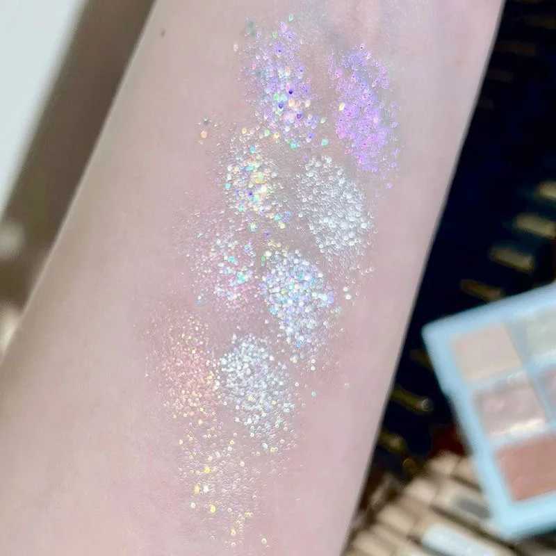 Christmas Snowflake Nine-color Eyeshadow Palette Shimmer Crystal Highlight Eyelid Ice and Snow Diamond Eyeshadow. W250520