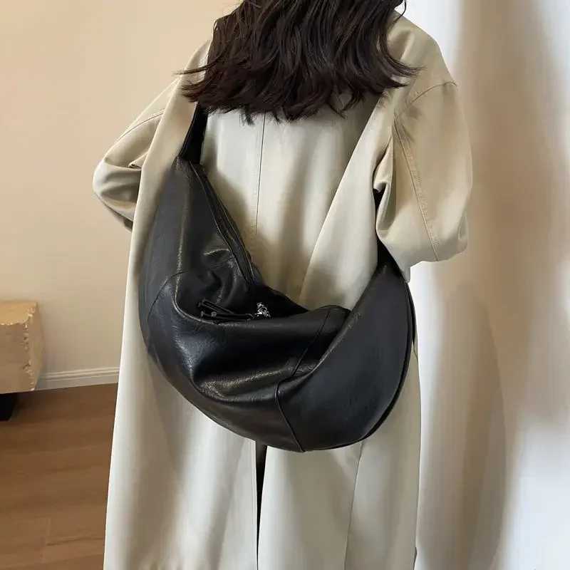 Miyagawa Retro Korean Version Ins Hobos Bag Causal Large Capacity PU Soft Simple and Casual New Tote Leather Shoulder Bags M250520