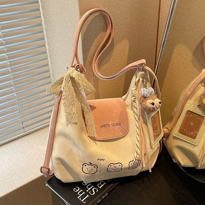Women's bag 2025 new cute and stylish niche fashion simple commuting texture versatile single shoulder backpack