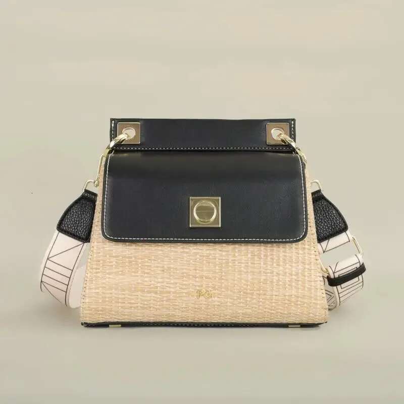 PG Exquisite Shoulder Light Brand Design 2024 New High Casual Women's Bag Quality Fashion All-Match Handbag
