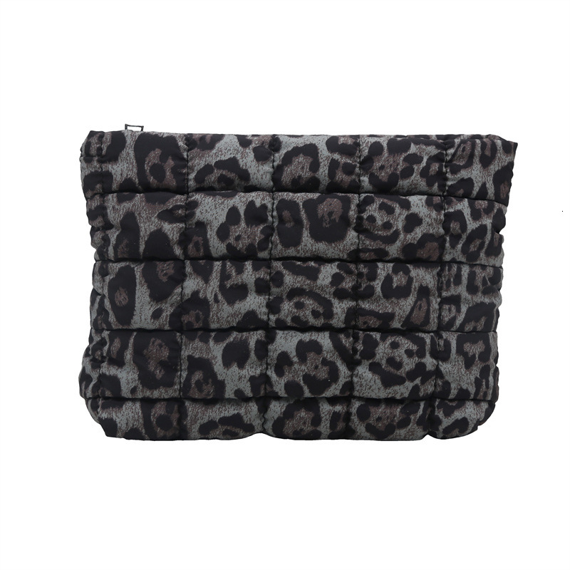 Free Delivery Designer Bag Internet Celebrity Fashion Pleated Coin Purse 2025 Spring New Stylish Hand Popular This Year Casual Versatile Women Luxury 