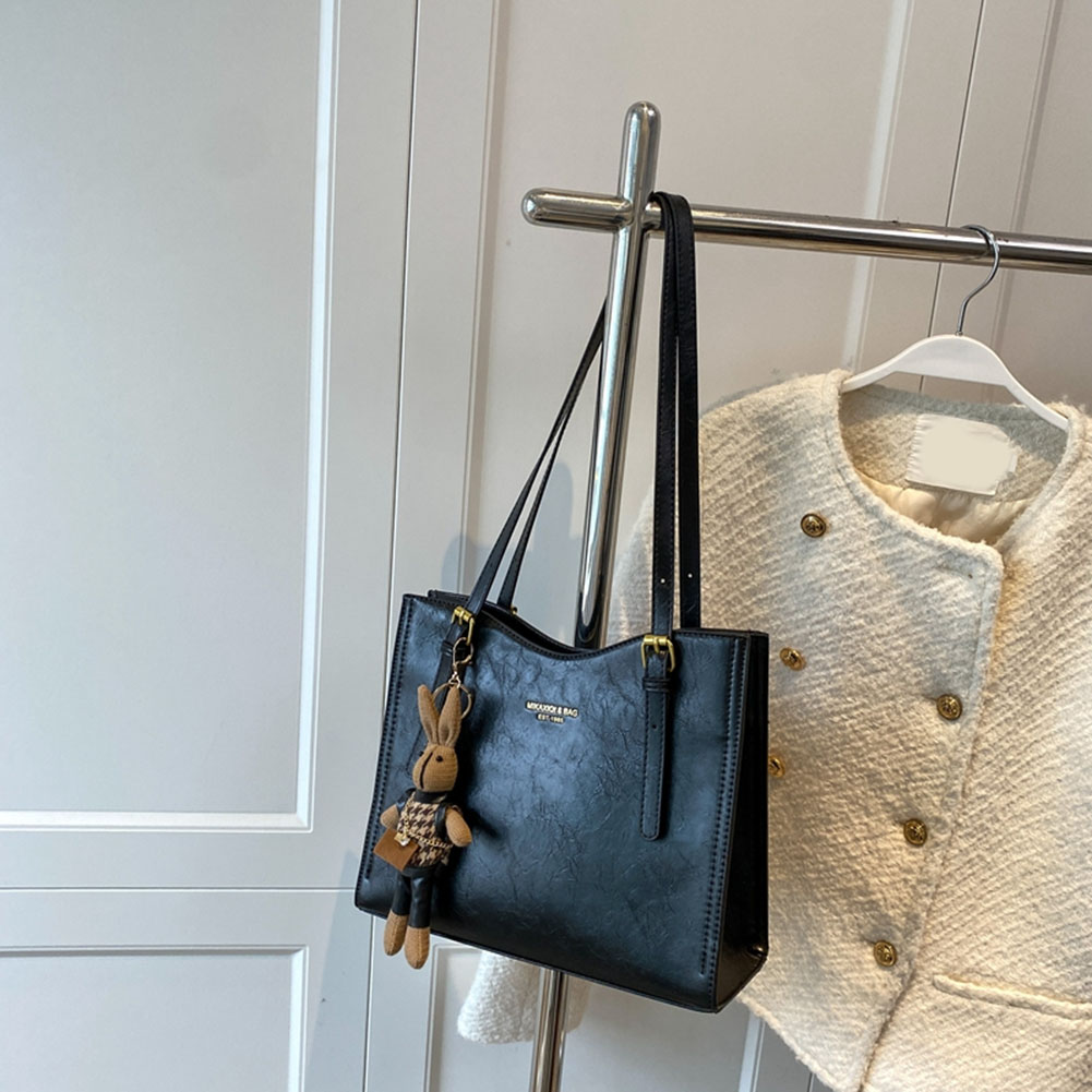 Women Retro Tote Handbag with Pendant Casual Tote Bag Large Capacity Fashion Shoulder Bag Ladies Travel Handbag