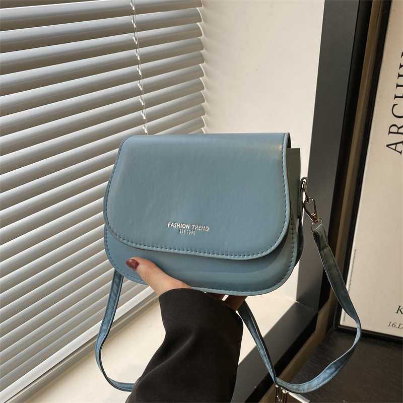 Free Delivery Designer Bag Fashionable Women In Summer 2025 New Minimalist Small Square For Women Practical And High End Single Shoulder Luxury Bag