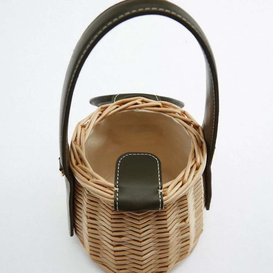Women's Handbag Drowstring Straw Beach Bag Summer Woven Bucket Crossbody Shoulder Bags Bohemian Female Handmade Rattan Tote
