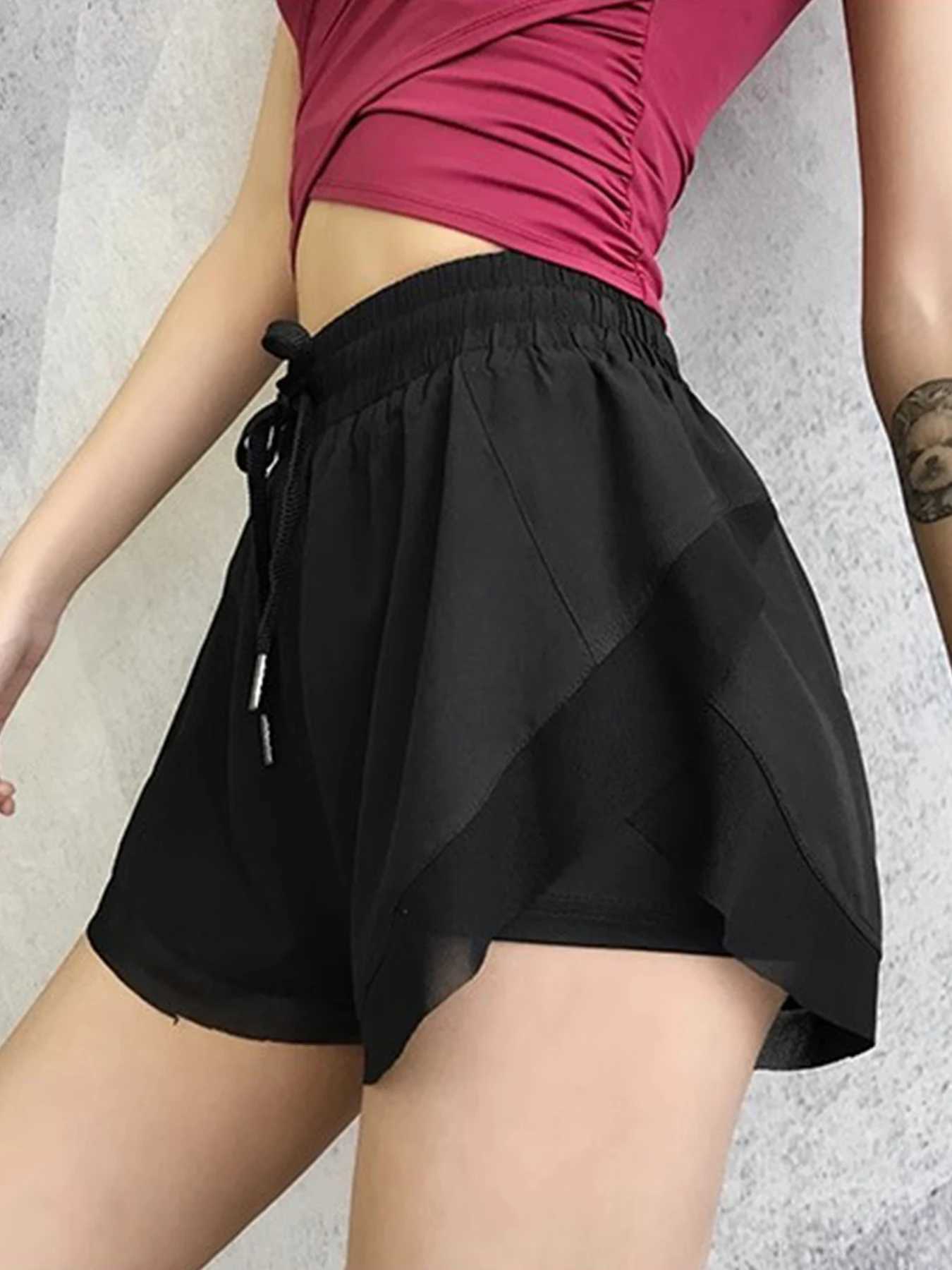 Womens sports shorts breathable loose quick-drying summer three-point yoga shorts elastic hip lift slim runXJ250520