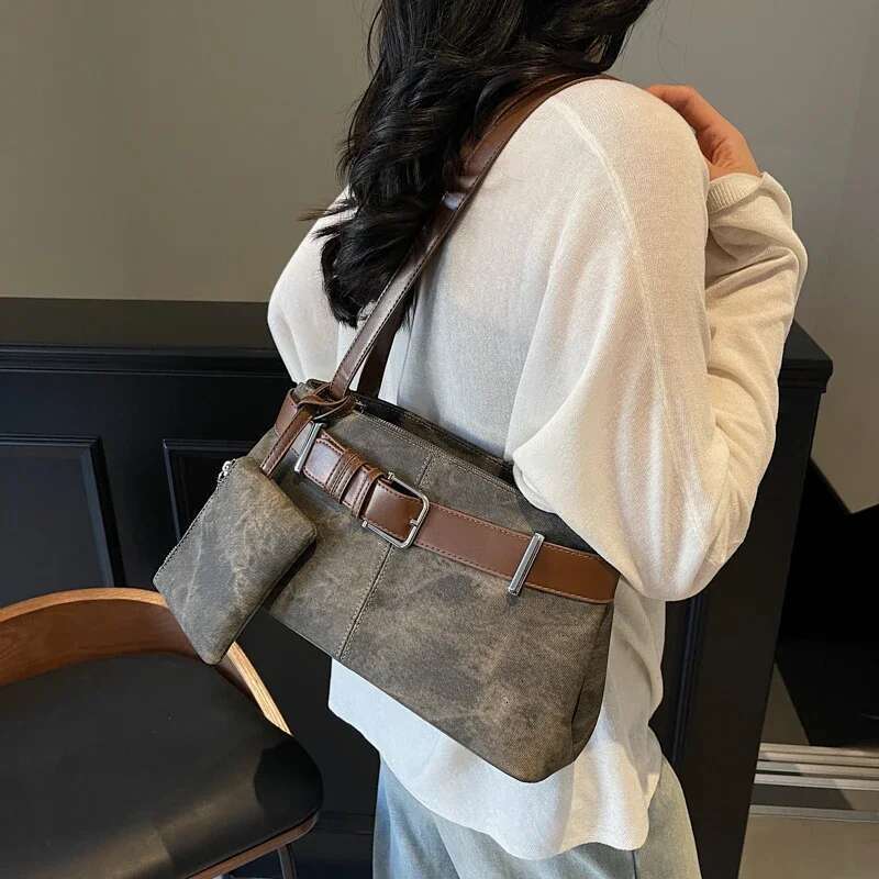 LEFTSIDE Small PU Leather Shoulder Bags For Women 2024 Winter Y2k Trend Female Fashion Underarm Bag Handbags And Purses