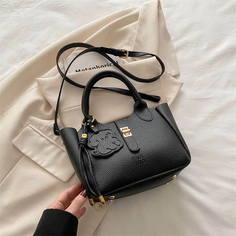 Free Delivery Designer Bag Large Capacity For Women's Spring And Summer Versatile 2025 New Korean Version Casual Crossbody Popular Bucket This Ye