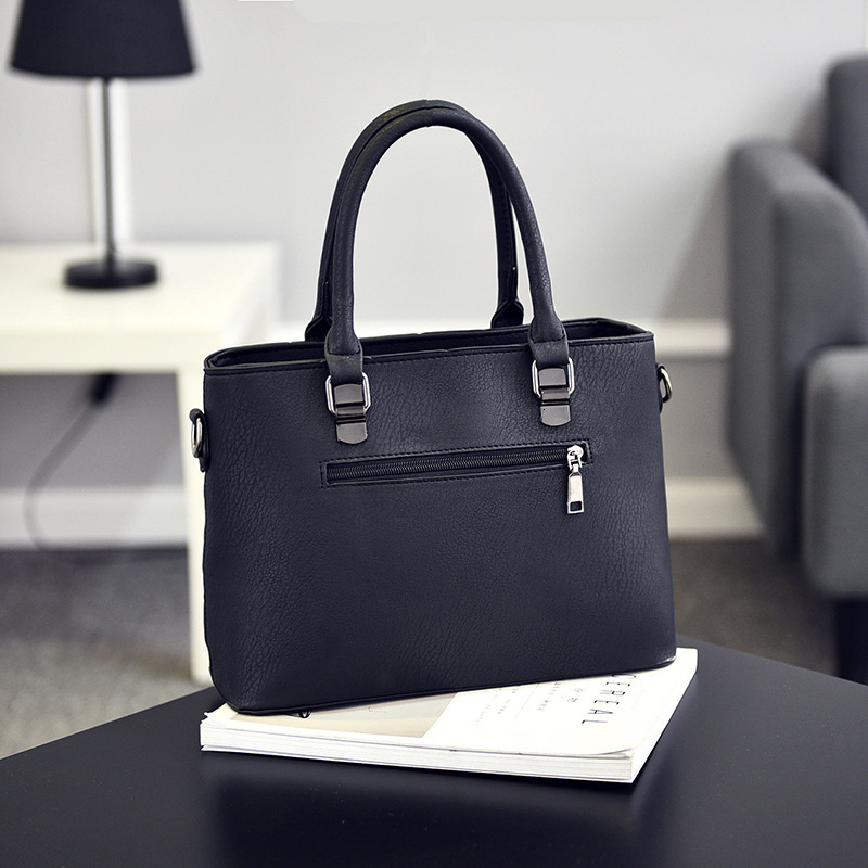 Top brand new free designer bag fashion handbag large capacity women's bag casual cross shoulder bag