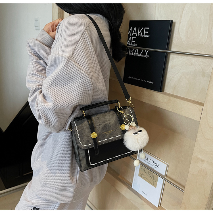 Free Delivery Designer Women's Fashionable Handbag New Fashion Brand French Minimalist Small Square Cross Shoulder Bag Spliced Letter Casual Cros