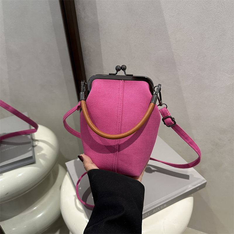 Free Delivery Designer Bag 2025 Summer Crossbody Art Commuting Mobile Phone Women's Hand Solid Color Beauty Zero Wallet Leisure Bag Luxury Bag