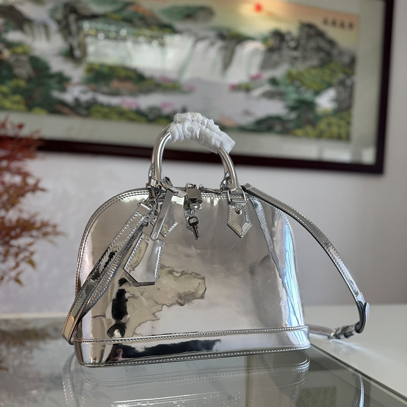 Mirror quality handbag luxury designer bag shoulder bag Coated patent leather bucket bag with box LA02D1