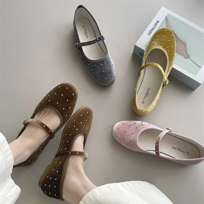 Rivet Decor Velvet Mary Janes Shoes Women Round Toe Elegant Ballet Flats Shoes Ladies Buckle Strap Spring Autumn Loafers 250515