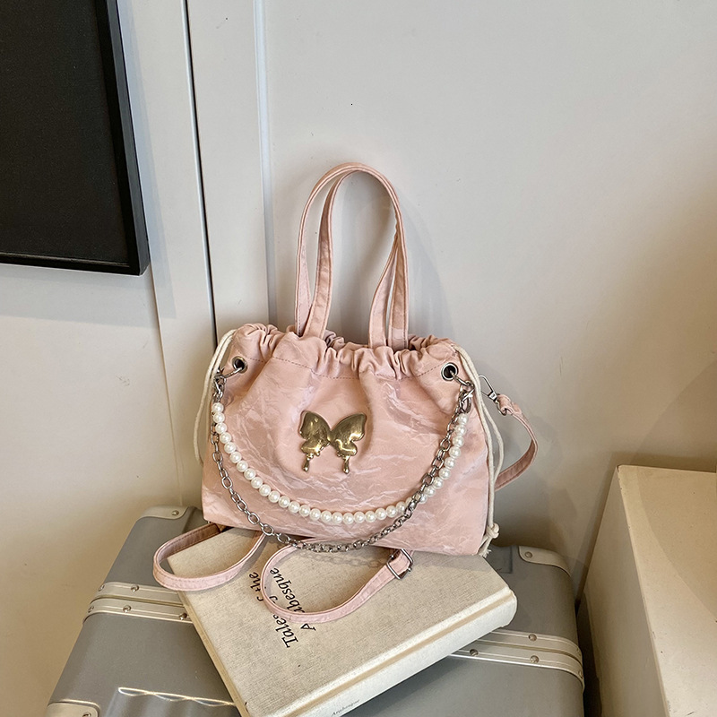 Free Delivery Designer Bag Silver Butterfly Women's 2025 Fashionable Korean Pearl Chain Backpack Versatile Hand Luxury Bag