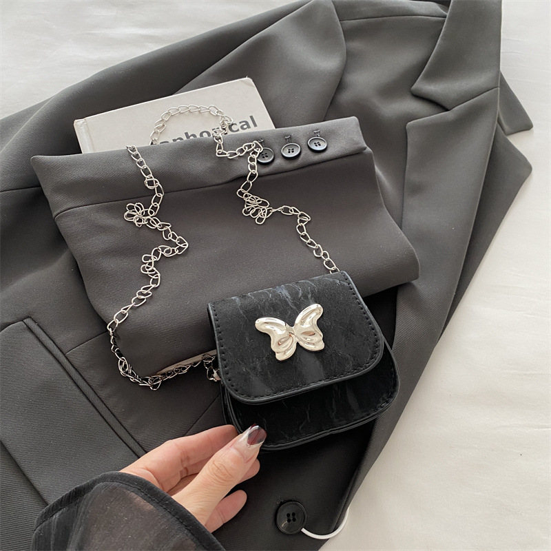 Free Delivery Designer Bag 2025 Trendy New Fresh And Sweet Small Square With Butterfly Decoration Mini Premium Texture Chain Crossbody Red Envelope Lu