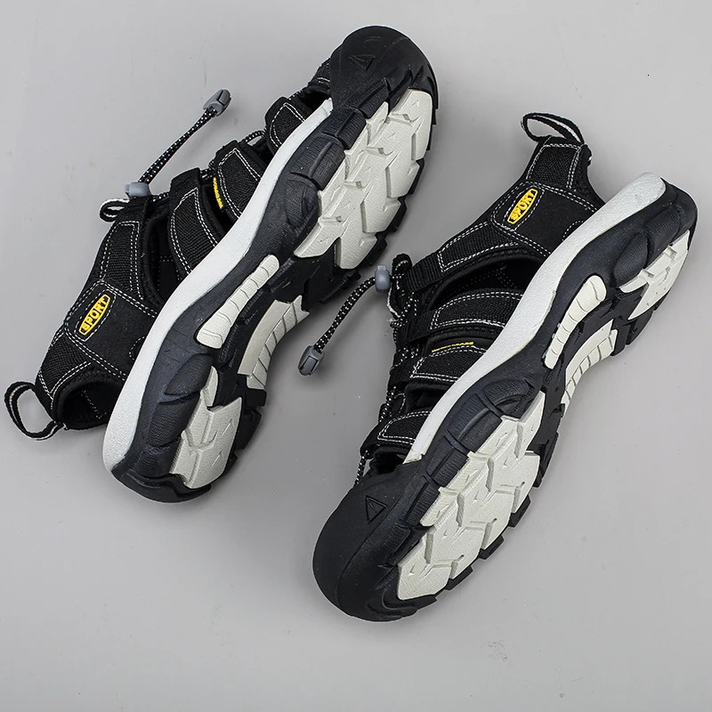 Mens Shoes Outdoor Non Slip Mens Hiking Shoes Lightweight Comfortable Casual Sandals Summer Large Breathable Water Shoes 250515