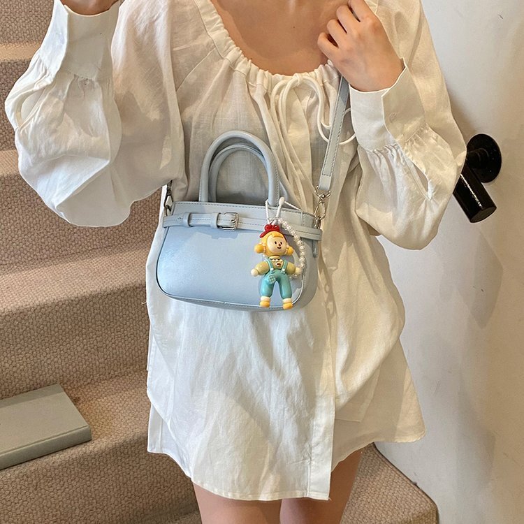 New summer women's multifunctional shoulder crossbody bag popular Korean version handheld small square bag fashion trend designer commuting bag s