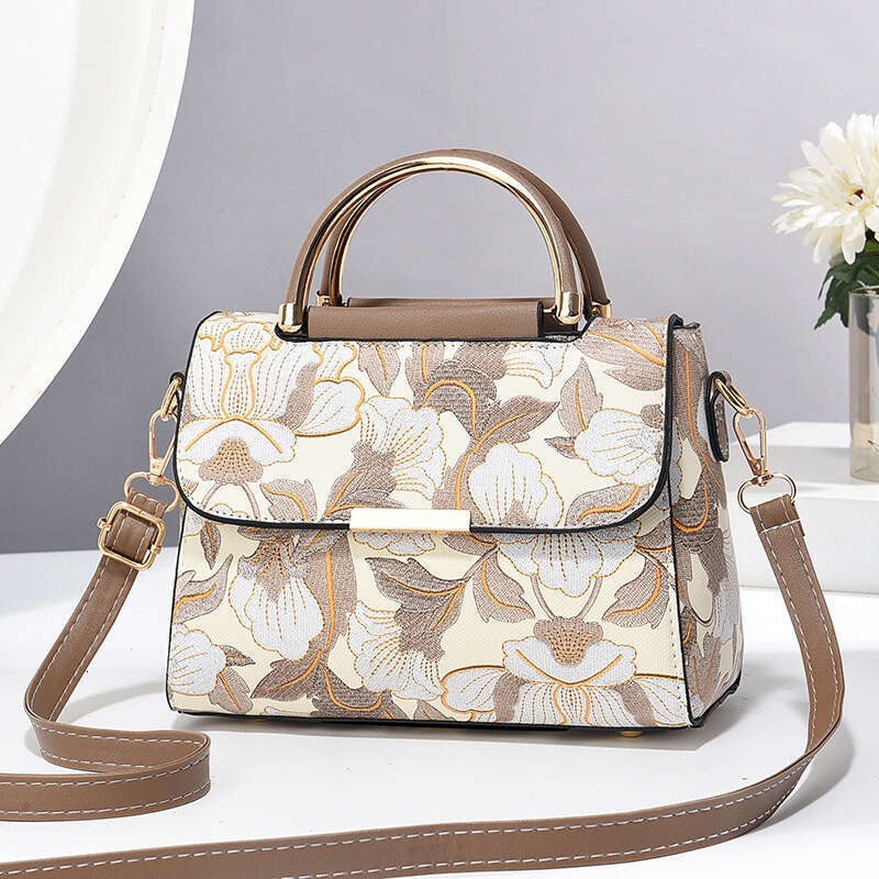 Chinese style handbag popular printed small new trendy and fashionable women s shoulder bag crossbody