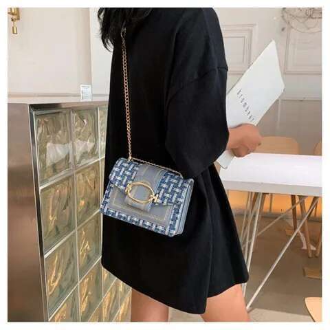 Designer Checkered Metal Chain Single Shoulder Bag, Women's Lock Buckle, Crossbody Commuting Small Square Bags For Women