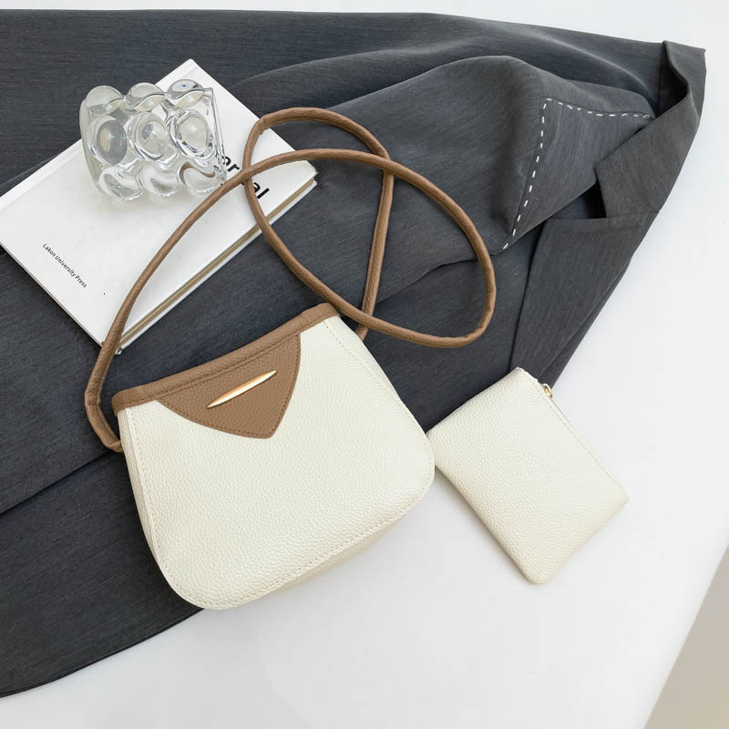 Free Delivery Designer Bag Fashionable Contrasting Color High Mother Child 2025 New Item Niche Single Shoulder Crossbody Simple And Versatile Commutin