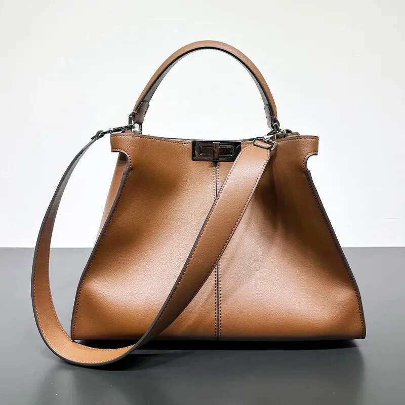 New Large Capacity Fashionable Genuine Leather Women's Tote Handbag Shoulder Crossbody Small Cat Bag Motorcycle Equipmen