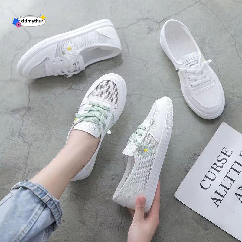 White women's summer 2025 new casual hollowed out breathable mesh flat bottomed board shoes, thin Korean version, versatile ddmythur ddmythur