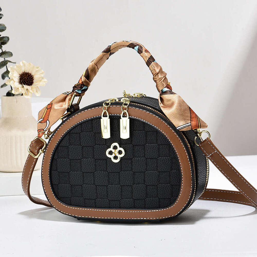 Taizhou cute and fresh mini women s fashionable shoulder handbag crossbody bag bags