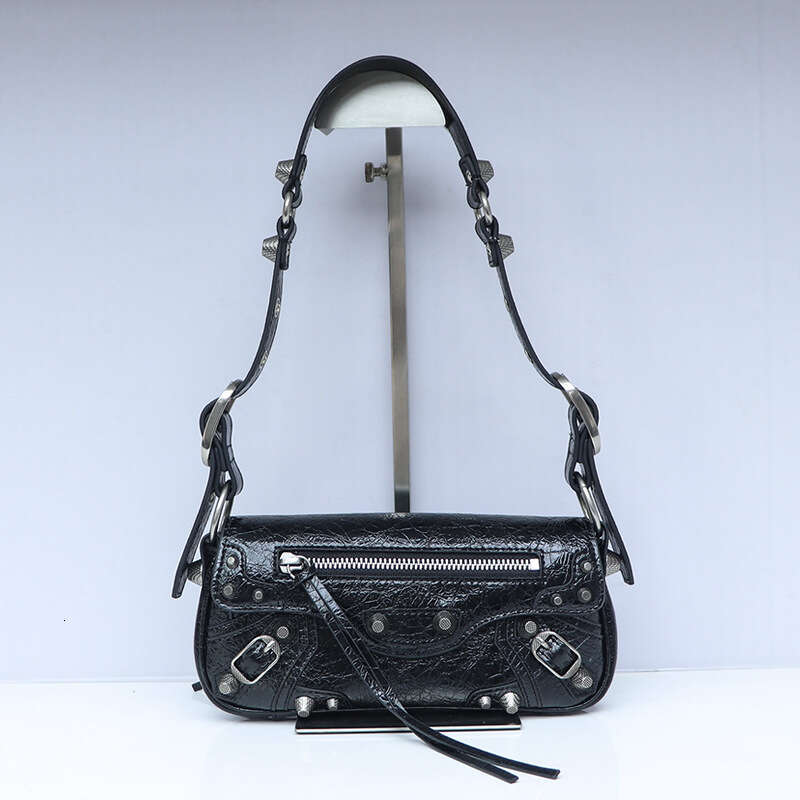 New Le Cagole Motorcycle Women s Light Luxury Heavy Industry Rivet Rod Leather Single Shoulder Underarm Bag