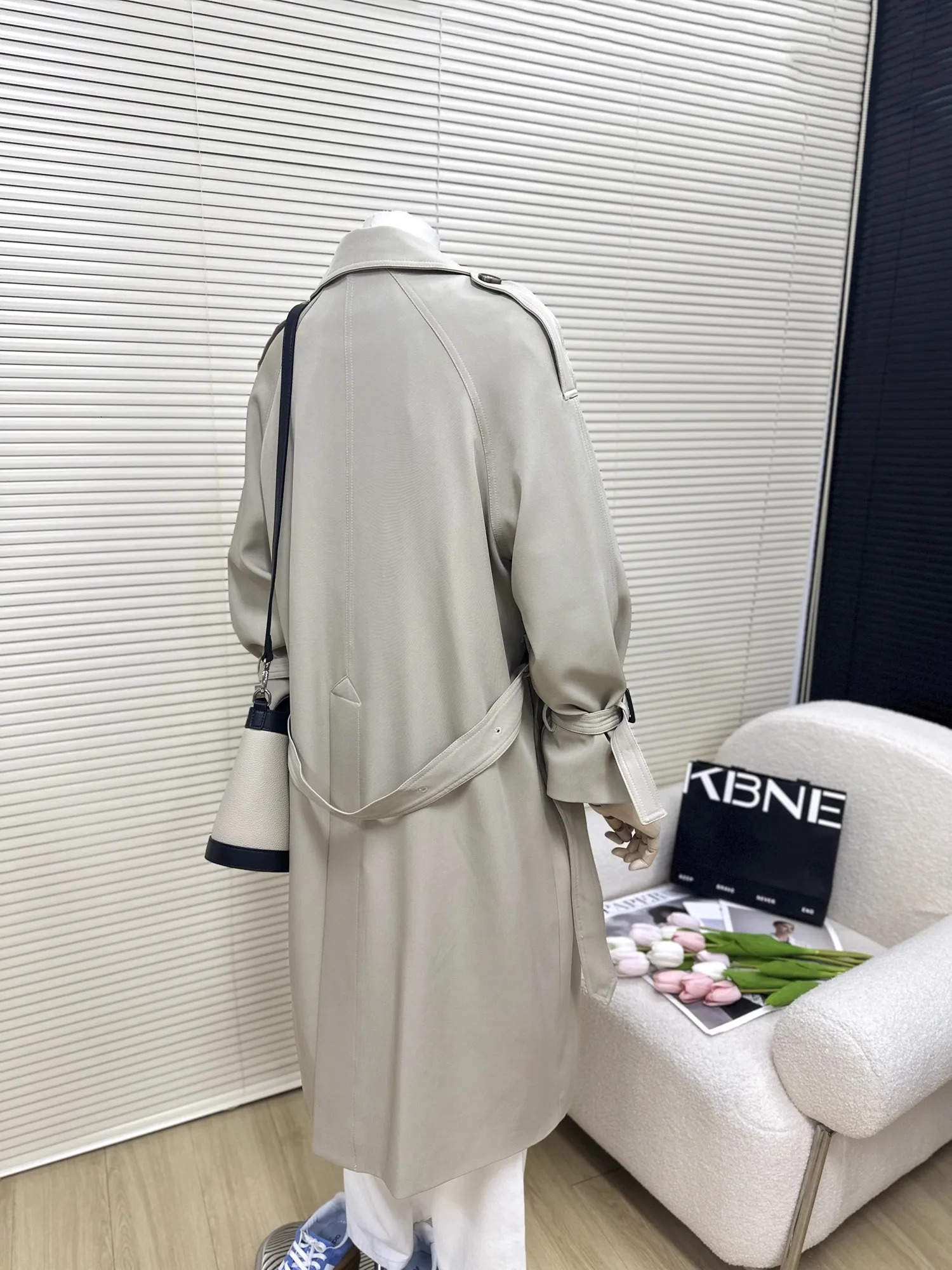 Lautaro Spring Autumn Ligh Grey Long Soft Flowy Trench Coat for Women Double Breasted Loose Casual Korean Fashion Overcoat 250520