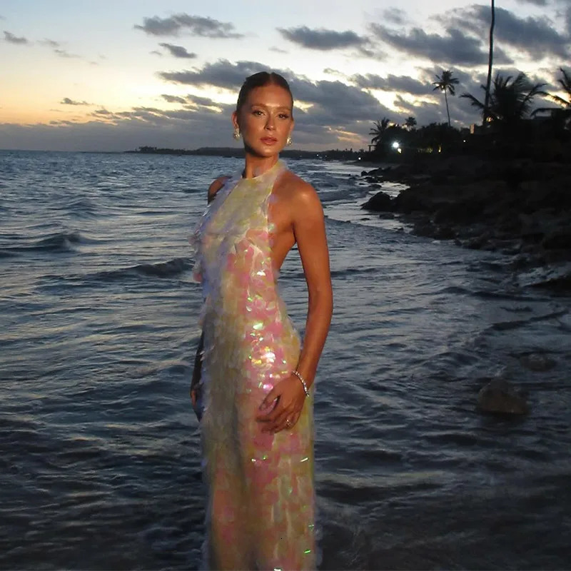 Chic Shinning Sequins Maxi Dress For Women Backless Sleeveless Halter Robes Lady Spring Summer Vacation Beach Dresses 250517
