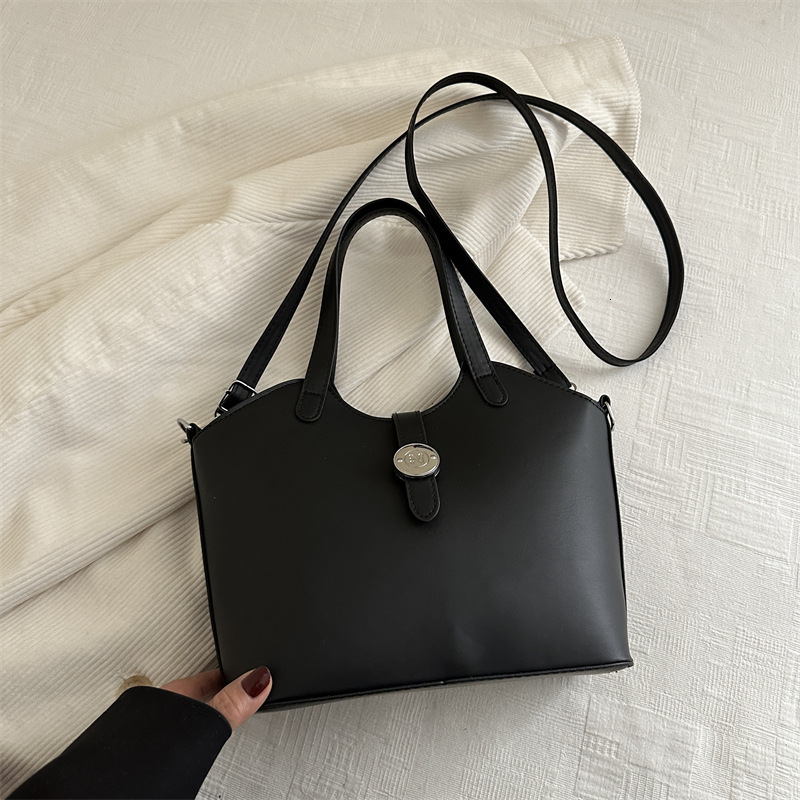 Free Delivery Designer Bag Texture Women's 2025 New Versatile Crossbody Casual Work Commuting Hand Held Bucket Luxury Bag