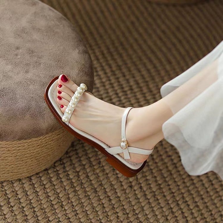 Free shipping Designer Women's Summer 2025 One-strap Roman pearl sandals, comfortable low-heeled open-toe flat beach shoes