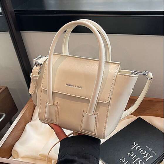 Hot New Hot Handbag Women's Trendy Fashion Texture Popular Single Shoulder Crossbody Bag