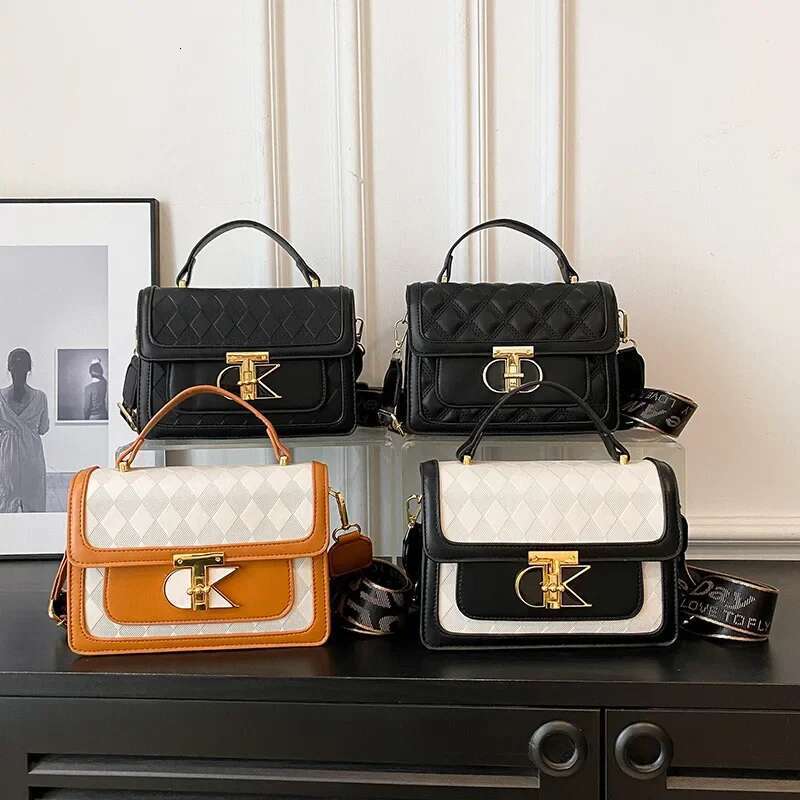 Trendy New Personalized Shoulder Bag, PU Leather, Foreign Inspired, Color - Coordinated Small Square