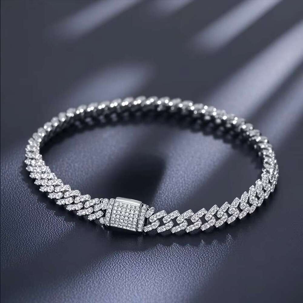 Linyin Sier Silica Full Bracelet with Elegant and Luxurious Design, Shining Party Gift