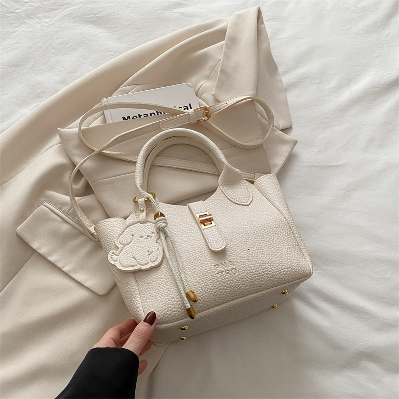 Free Delivery Designer Bag Large Capacity For Women's Spring And Summer Versatile 2025 New Korean Version Casual Crossbody Popular Bucket This Ye