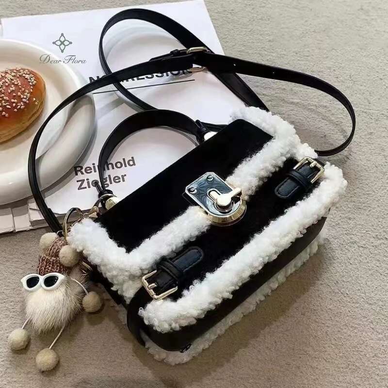 Hot Selling Women's Fashion Lamb Wool Retro Shoulder Autumn Winter New Handbag Cute Patchwork Purse Messenger Bag Casual Crossbody Bags Designer 