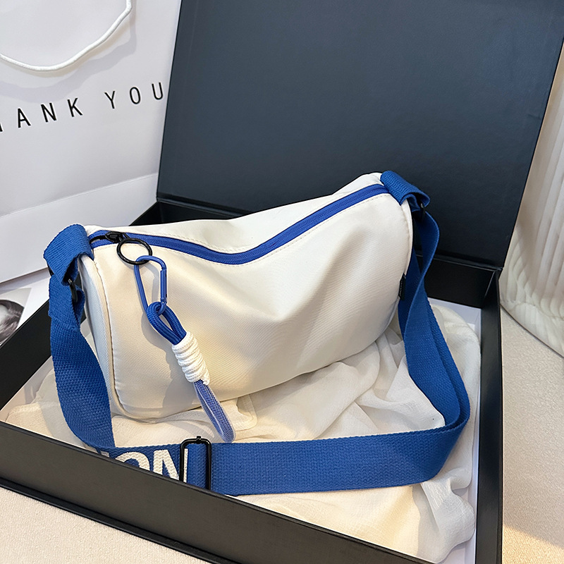 Free Delivery Designer Bag Color Blocking Large Capacity Fashionable Casual 2025 Spring New Versatile Ins Shoulder Crossbody Pillow Korean Version Lux