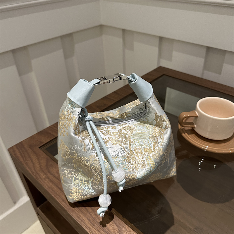 Free Delivery Designer Bag Chinese Style Embroidery Hand Held Dumpling For Women 2025 New Niche High End Single Shoulder Armpit Crossbody8520