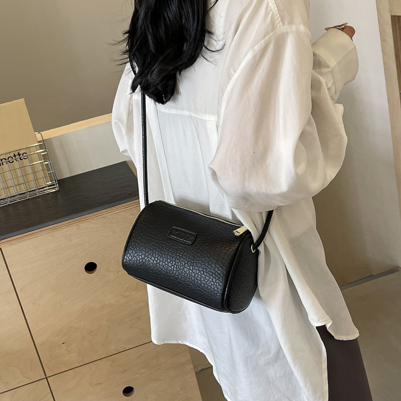 2025 Spring New Collection Seasonal Women's Small Crossbody Premium Single Shoulder Pillow Fashion Trend Leisure Bag