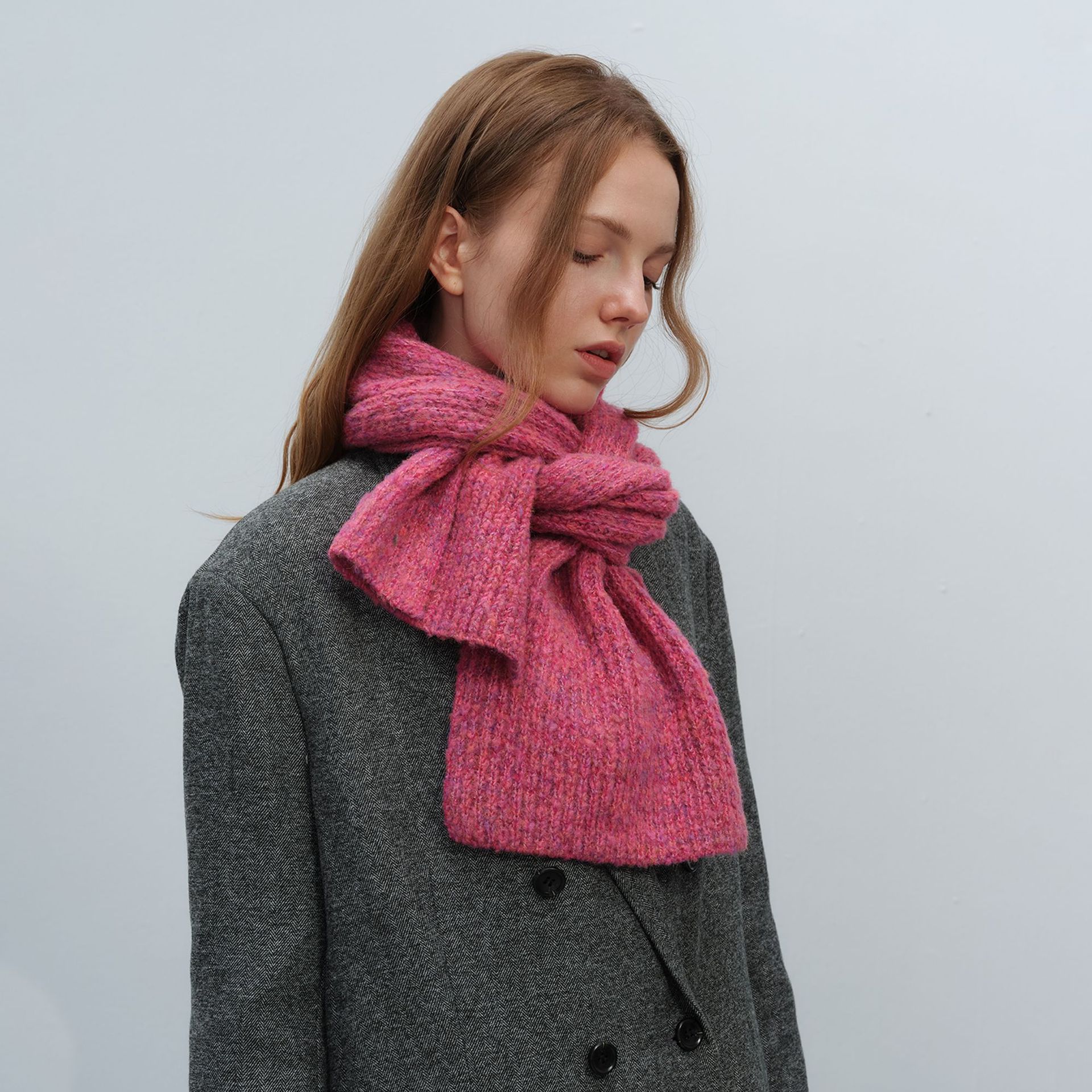 K775 Small design autumn and winter new unisex multi-color gradient thick warm fashion knitted wool scarf