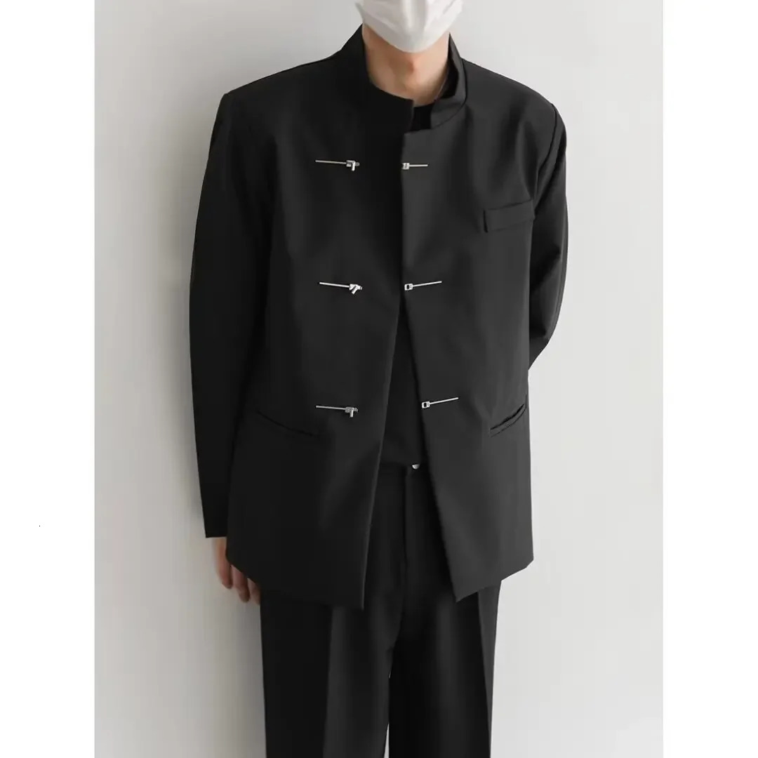 2024 Autumn Chinese Style Stand Collar Metal Buckle Westernstyle Clothes Suit Marriage Gown Casual Jacket For Men And Women 250514