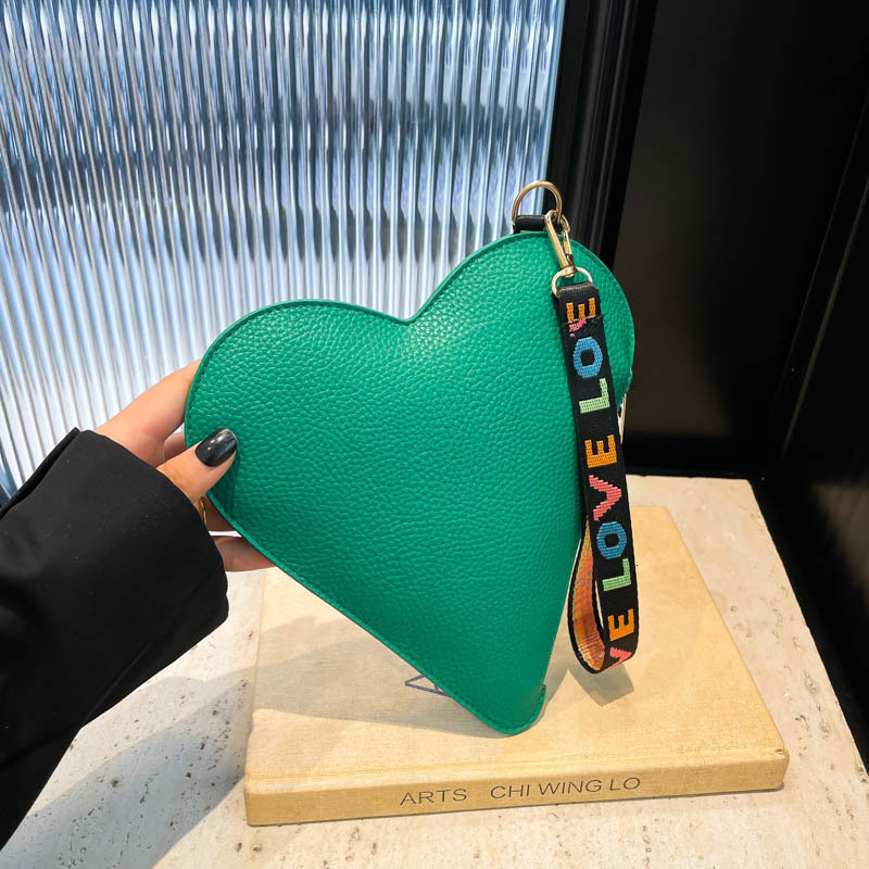 Free Delivery Designer Bag Niche Design Love 2025 Winter Beauty This Year's Popular Change Hand Korean Edition Women's Bag Trend Luxury Bag 
