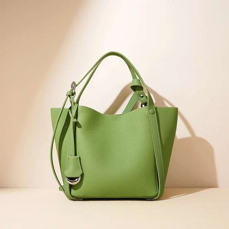 Green New Niche Design Handbag Women Genuine Leather Brand Large Capacity Fashion Commuting Vegetable Basket Shoulder Bag