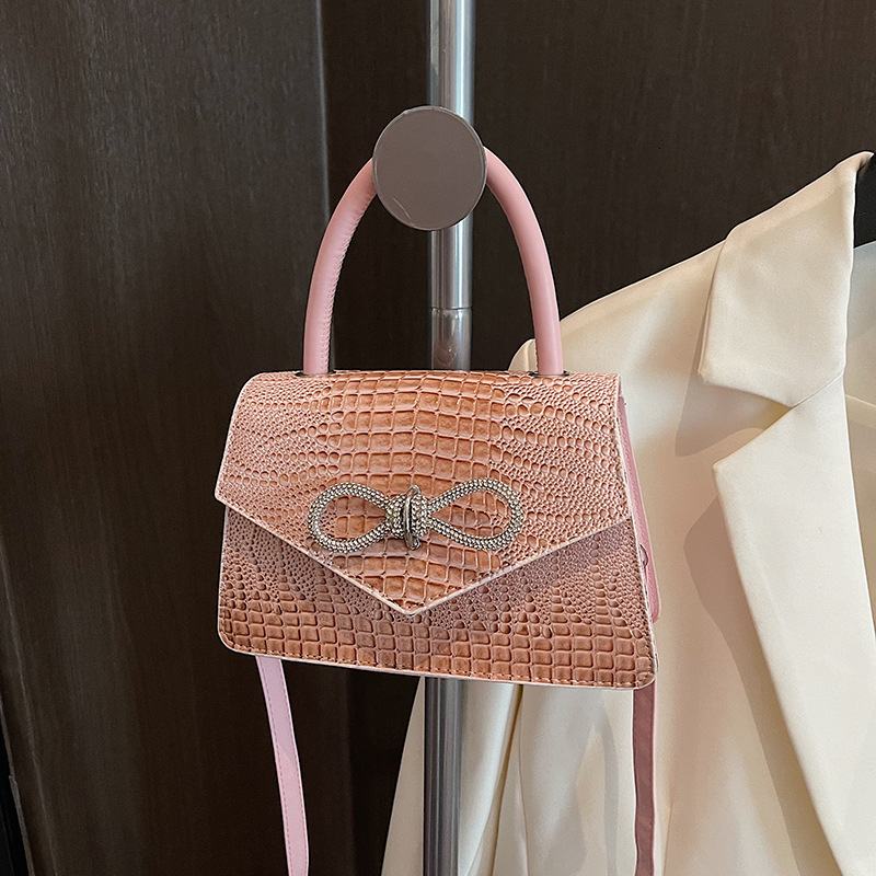 Free Delivery Designer Bag Super Popular Hand For Women In Spring 2025 Fashionable New Style With Crocodile Pattern Portable Small Square Versatile Un