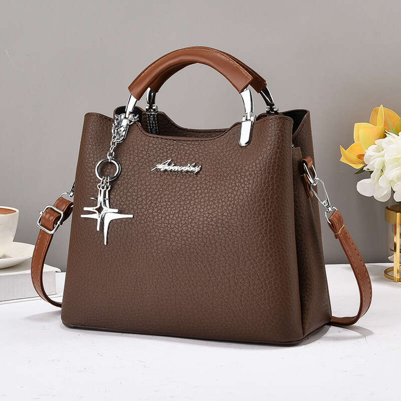 Women s textured shoulder bag simple and versatile handbag soft leather large capacity commuting women bags