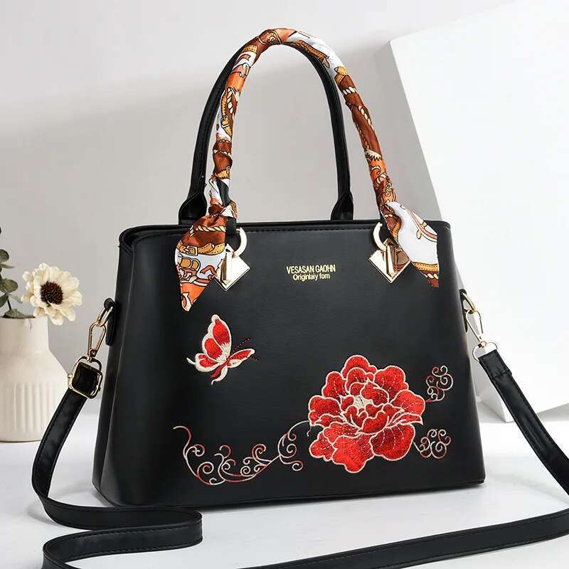 2024 New Embroidered Handbag Versatile Fashion Trend Women's Crossbody Exquisite Large Capacity Female Shoulder Bag