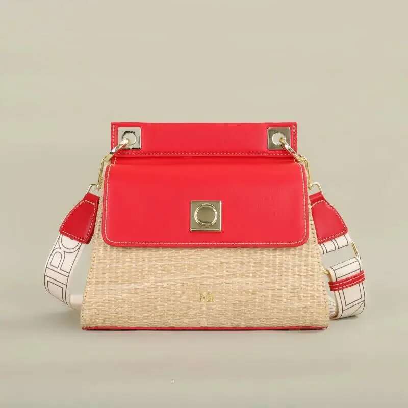 PG Exquisite Shoulder Light Brand Design 2024 New High Casual Women's Bag Quality Fashion All-Match Handbag