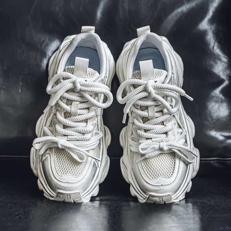 Designer casual shoes Fashionable men's everyday shoes with classic small white shoes, work shoes